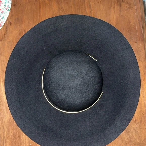 Floppy hat - Picture 2 of 5